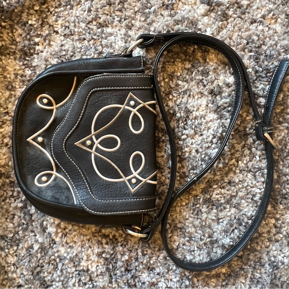 Elegant Black Leather Shoulder Bag